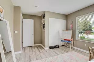 12669 S Old Fort Dr, Riverton, UT 84065 - Photo 13