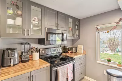 11940 S Pineridge Rd, Sandy, UT 84094 - Photo 37