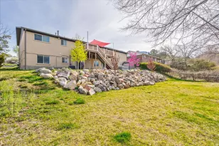 11940 S Pineridge Rd, Sandy, UT 84094 - Photo 47