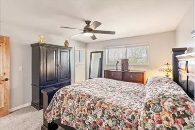 11940 S Pineridge Rd, Sandy, UT 84094 - Photo 25