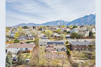 11940 S Pineridge Rd, Sandy, UT 84094 - Photo 51