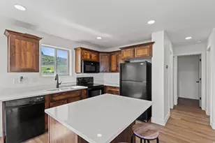 1205 S Lakeview, Garden City, UT 84028 - Photo 9