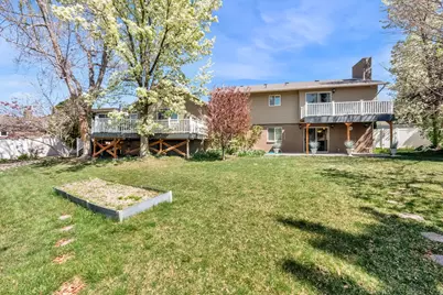 698 E 200 S, Bountiful, UT 84010 - Photo 31