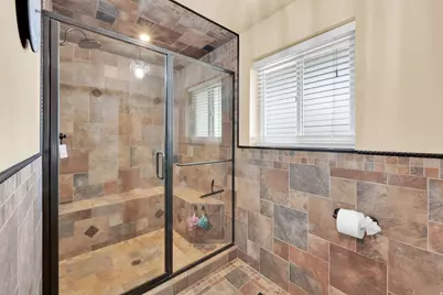 698 E 200 S, Bountiful, UT 84010 - Photo 15