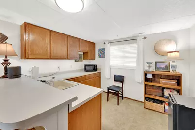 698 E 200 S, Bountiful, UT 84010 - Photo 27