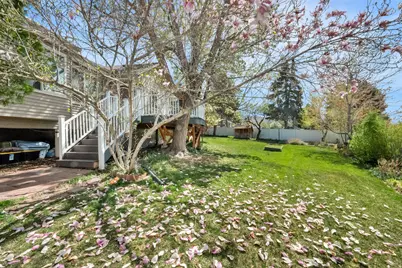 698 E 200 S, Bountiful, UT 84010 - Photo 33