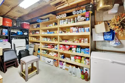 698 E 200 S, Bountiful, UT 84010 - Photo 27