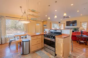 2315 E 6600 S, Cottonwood Heights, UT 84121 - Photo 11