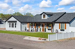 850 N 200 E, Elsinore, UT 84724 - Photo 3