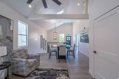 4242 W Cambridge Pkwy, Hurricane, UT 84737 - Photo 7