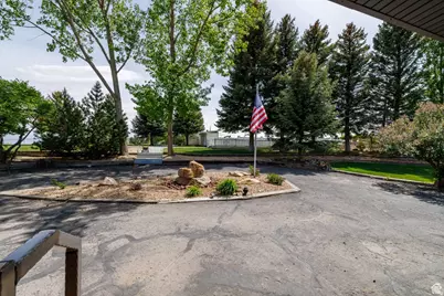 935 W 2500 S, Vernal, UT 84078 - Photo 33