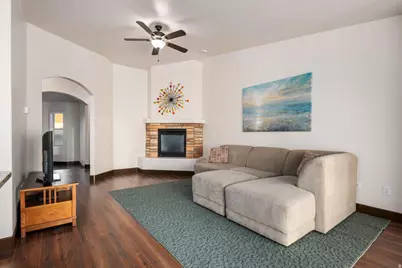 5097 N Scenic Dr, Enoch, UT 84721 - Photo 9