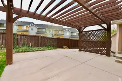 4344 N Peppercorn Rd, Lehi, UT 84048 - Photo 31