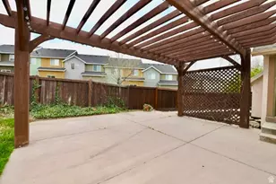 4344 N Peppercorn Rd, Lehi, UT 84048 - Photo 31