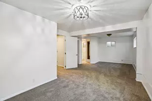 7884 S 3620 W, West Jordan, UT 84088 - Photo 19