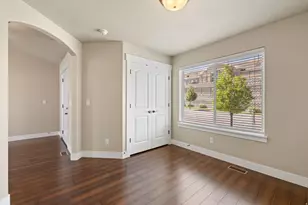 753 W 4050 N, Lehi, UT 84048 - Photo 5