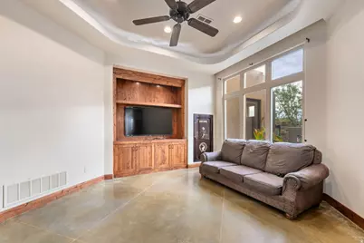 3052 N Snow Pkwy #205, Saint George, UT 84770 - Photo 19