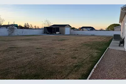 220 E 100 S, Huntington, UT 84528 - Photo 25