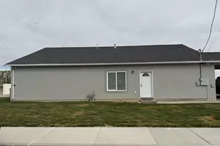 220 E 100 S, Huntington, UT 84528 - Photo 23