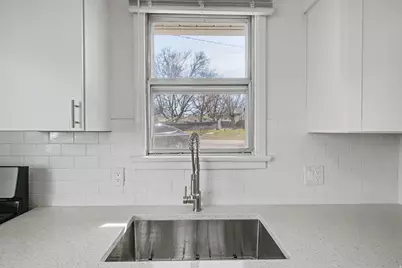 3813 S Grandview Dr E, Ogden, UT 84403 - Photo 7