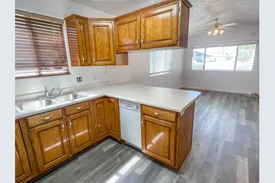 1150 W Red Hills Pkwy #73, Washington, UT 84780 - Photo 5