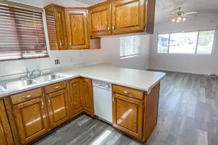 1150 W Red Hills Pkwy, Washington, UT 84780 - Photo 5