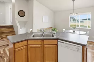 2512 N Jonathan Pl, Saratoga Springs, UT 84045 - Photo 15