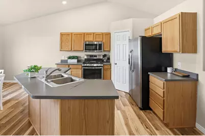 2512 N Jonathan Pl, Saratoga Springs, UT 84045 - Photo 19