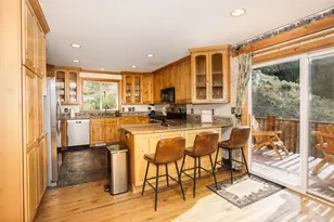 390 Matterhorn Dr, Summit Park, UT 84098 - Photo 7