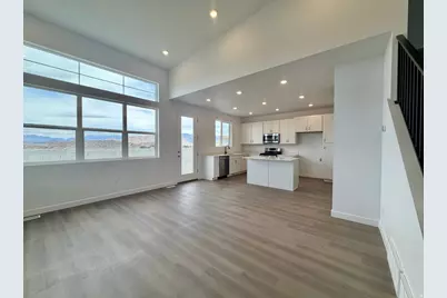 3046 N Summer Wood Dr #806, Eagle Mountain, UT 84005 - Photo 5