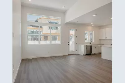3046 N Summer Wood Dr #806, Eagle Mountain, UT 84005 - Photo 5