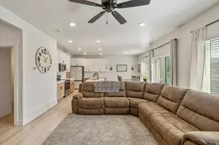 1824 E Meadowlark Dr, Eagle Mountain, UT 84005 - Photo 7