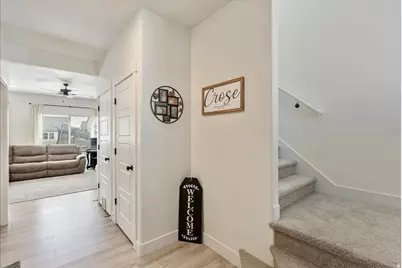 1824 E Meadowlark Dr, Eagle Mountain, UT 84005 - Photo 5