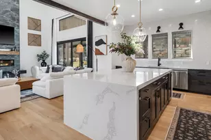 6861 E Summit Peak Cir, Huntsville, UT 84317 - Photo 15