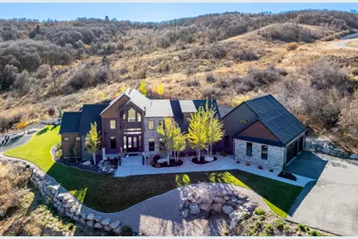 6861 E Summit Peak Cir, Huntsville, UT 84317 - Photo 5