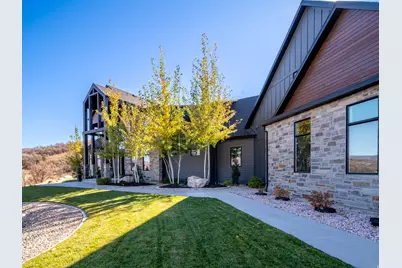 6861 E Summit Peak Cir, Huntsville, UT 84317 - Photo 3