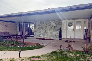 2136 S 900 E, Bountiful, UT 84010 - Photo 3