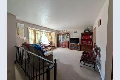 3067 S Maxine St, West Valley, UT 84120 - Photo 7