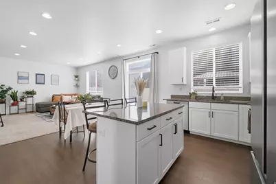2126 W Lydia Ln, Syracuse, UT 84075 - Photo 9