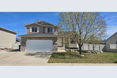 1186 N 2425 W, Layton, UT 84041 - Photo 1