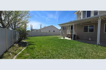 1186 N 2425 W, Layton, UT 84041 - Photo 35
