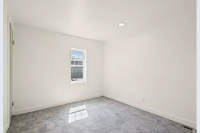 935 E 3000 N, Layton, UT 84040 - Photo 13