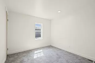 935 E 3000 N, Layton, UT 84040 - Photo 13