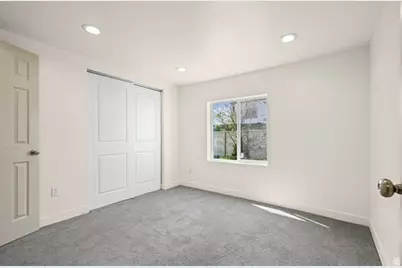 935 E 3000 N, Layton, UT 84040 - Photo 11