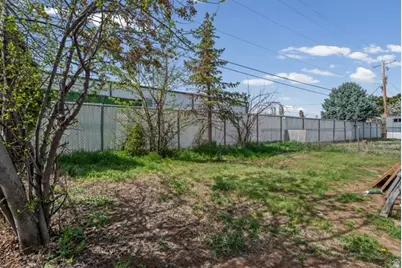 935 E 3000 N, Layton, UT 84040 - Photo 7