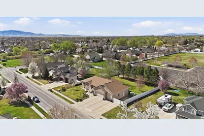 1468 N Flint Meadow Dr W, Kaysville, UT 84037 - Photo 59