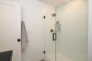 723 N 300 W, Salt Lake City, UT 84103 - Photo 25