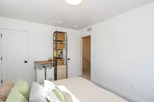 723 N 300 W, Salt Lake City, UT 84103 - Photo 27