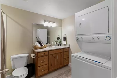 12638 S Bellagio Way, Herriman, UT 84096 - Photo 33