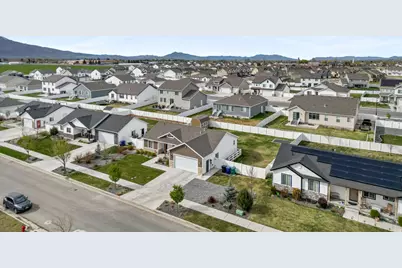 1269 E 500 S, Hyrum, UT 84319 - Photo 41